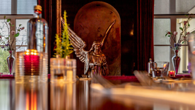 2019_DeEngel-Close_Hi-Res-2